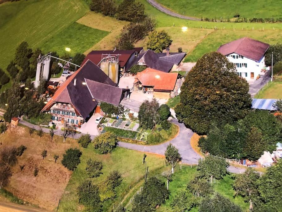 Ferienwohnung Auf Bauernhof Mit Hotpot Und Sauna Sumiswald Dış mekan fotoğraf